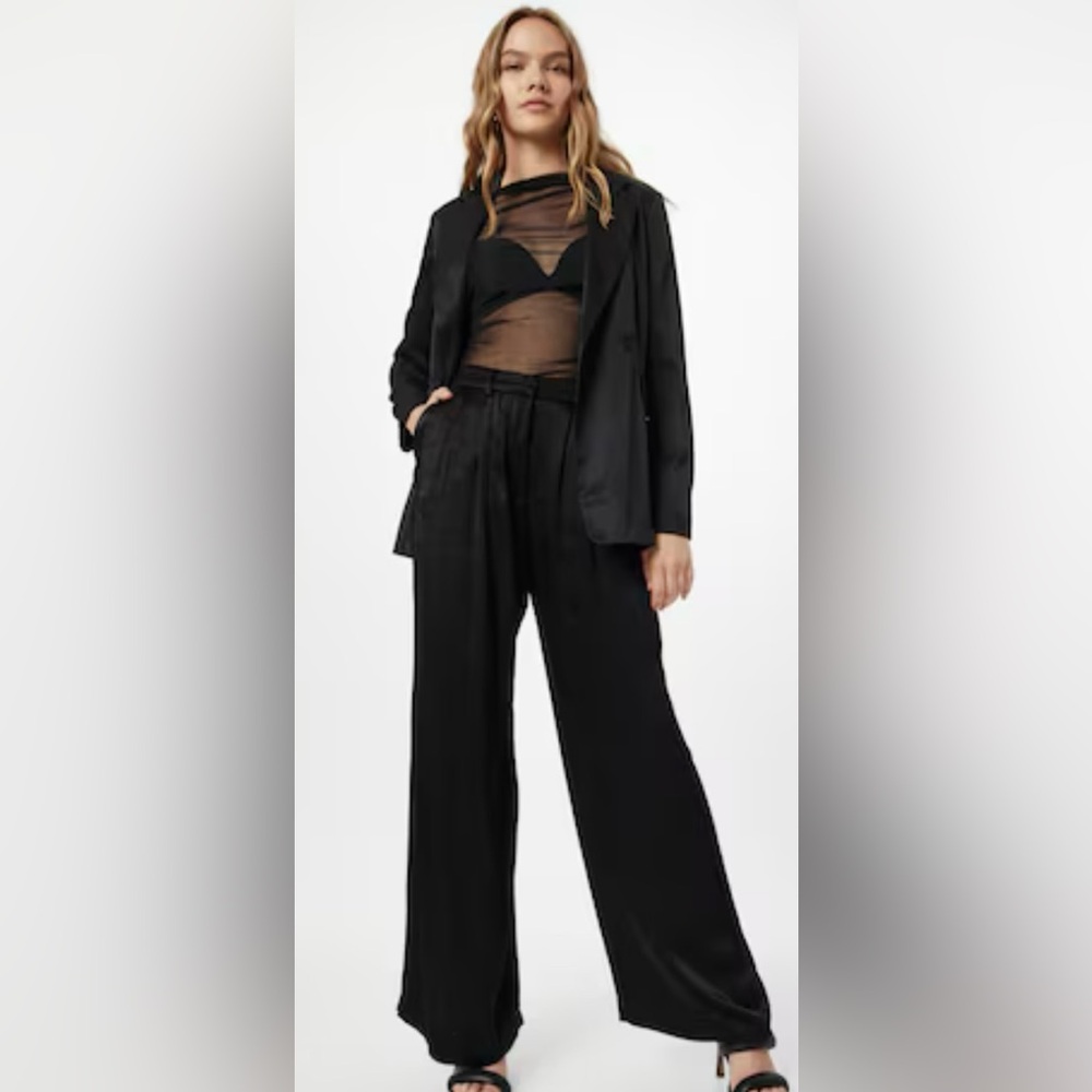 NWT Bardot $109  Black Wide Leg Satin Pants High Waisted Flowy Size XS / 2